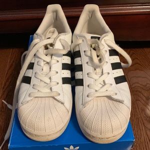 Adidas Superstar Sneakers
